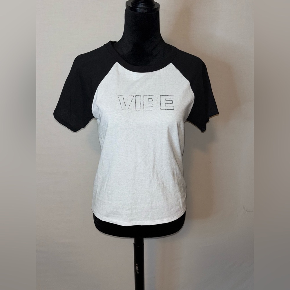 Black and White Fitted Short Sleeve Baseball Tee " Vibe "